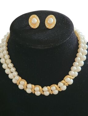 Vintage Napier Gold Toned Faux Pearl Necklace & Earrings